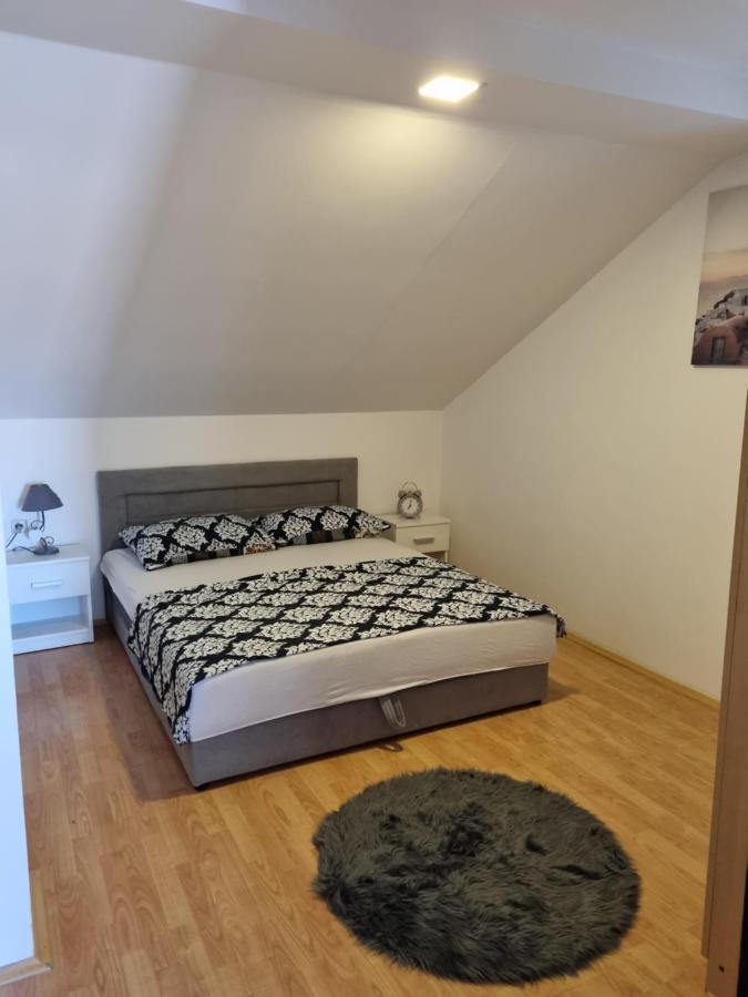 Apartmani Slavica Biograd Na Moru Zewnętrze zdjęcie