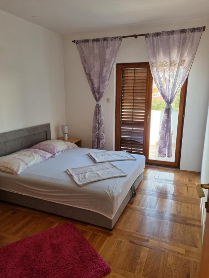 Apartmani Slavica Biograd Na Moru Zewnętrze zdjęcie